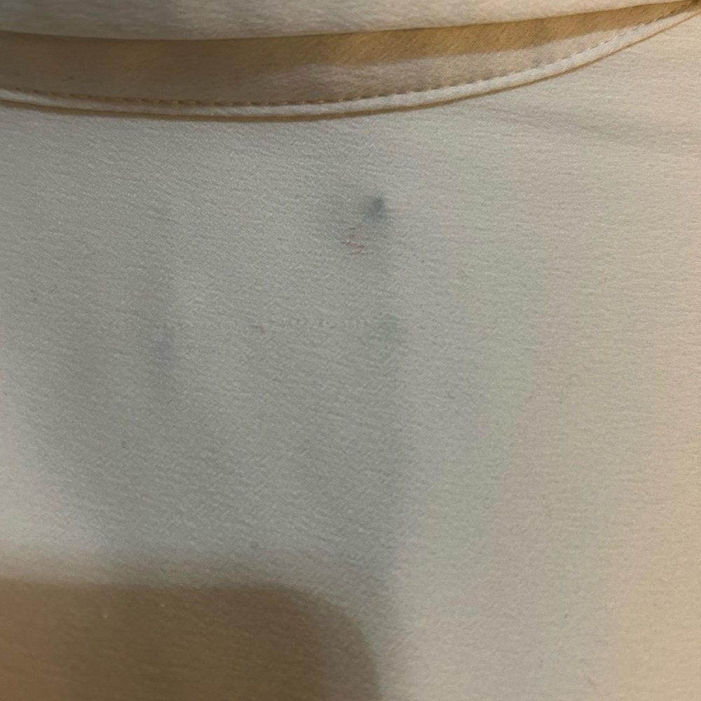 GAP Satin Boyfriend Button Down Off Shirt - Picture 6 of 9